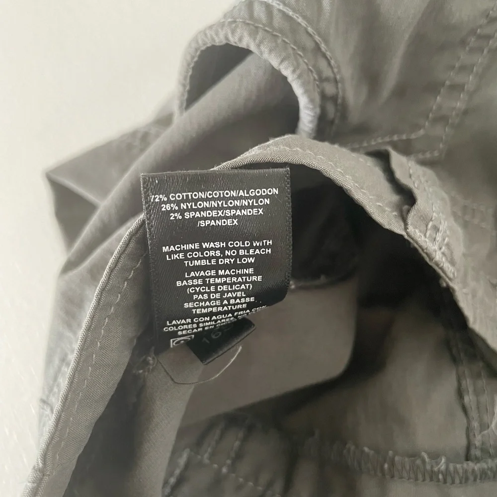 Kuhl Women's Green Convertible Roll-up Hiking or Trail Straight Leg Pants Size 8 - Picture 7 of 7